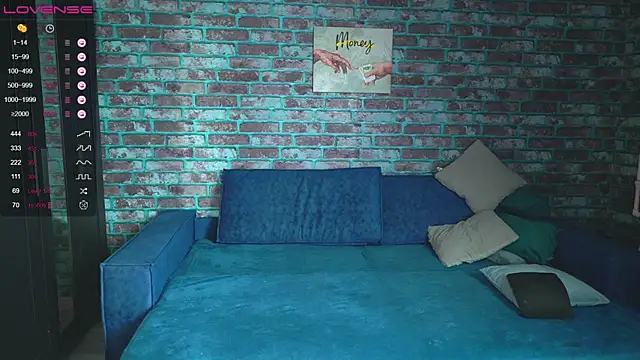 Snapshot of mark_normal chatting on 03/17/25, 01:14 mark normal online show from 03/17/25, 01:14