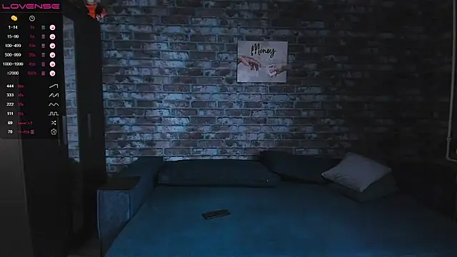 Snapshot of mark_normal chatting on 10/12/25, 04:36 mark normal online show from 10/12/25, 04:36