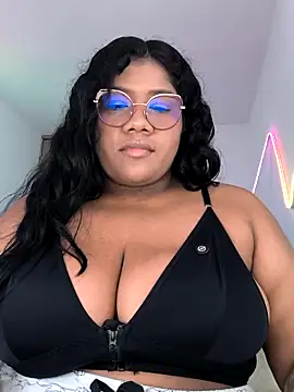 paola091 online show from 04/17/26, 08:00