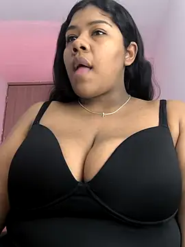 paola091 online show from 11/22/25, 12:04