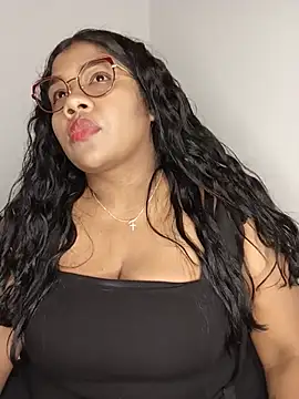paola091 online show from 05/24/26, 12:43
