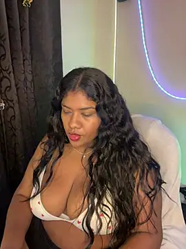 Snapshot of paola091 chatting on 07/12/26, 01:28 paola091 online show from 07/12/26, 01:28