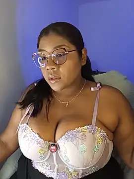 Snapshot of paola091 chatting on 06/03/26, 11:31 paola091 online show from 06/03/26, 11:31