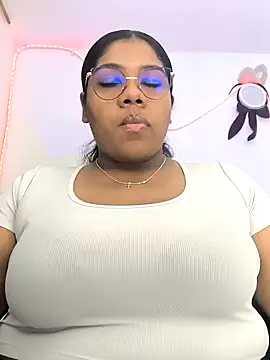 paola091 online show from 11/28/25, 12:00