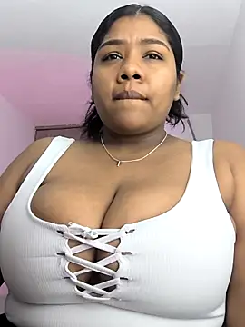 paola091 online show from 11/20/25, 11:47