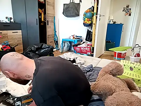 Snapshot of ganjaman871231 chatting on 11/13/25, 09:46 ganjaman871231 online show from 11/13/25, 09:46