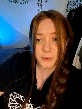 Snapshot of Sophia_Edwards chatting on 04/06/26, 12:17 Sophia Edwards online show from 04/06/26, 12:17