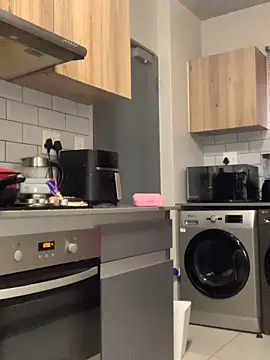 CurvyDesire1 online show from 10/21/25, 04:23