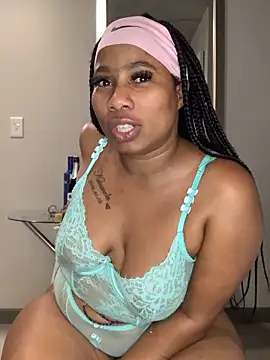 CurvyDesire1 online show from 10/27/25, 06:31