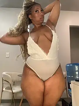 CurvyDesire1 online show from 01/14/26, 06:00