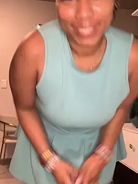 CurvyDesire1 online show from 02/05/26, 10:38