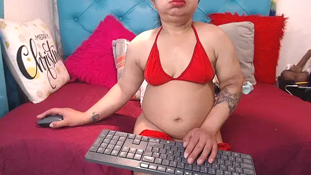 SARAWILLS online show from 09/19/25, 01:48