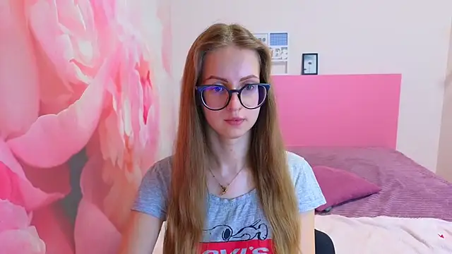 AliceAdams online show from 03/30/26, 07:43