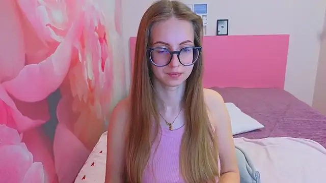 AliceAdams online show from 04/23/26, 06:42