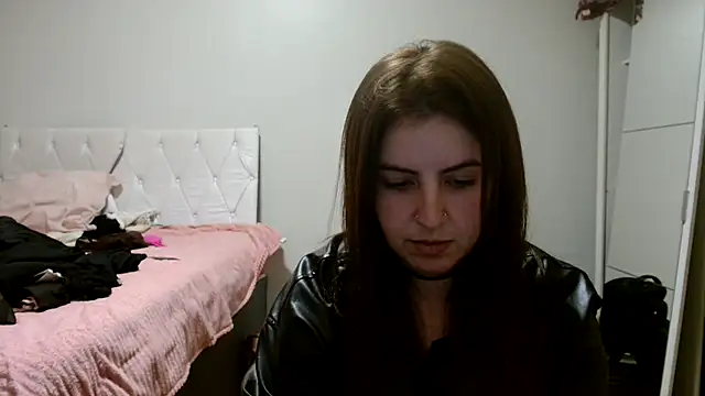 Snapshot of chelbyy chatting on 05/24/26, 01:05 chelbyy online show from 05/24/26, 01:05