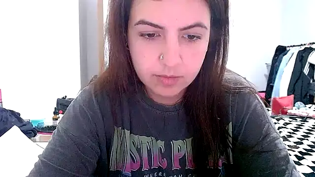 chelbyy online show from 10/31/25, 06:04