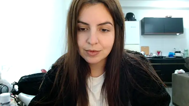 Snapshot of chelbyy chatting on 06/11/26, 12:32 chelbyy online show from 06/11/26, 12:32