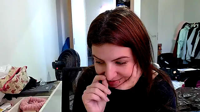Snapshot of chelbyy chatting on 09/26/25, 05:20 chelbyy online show from 09/26/25, 05:20
