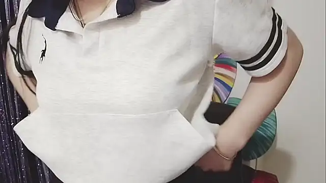 Snapshot of Aminababiew chatting on 03/27/26, 01:25 Aminababiew online show from 03/27/26, 01:25