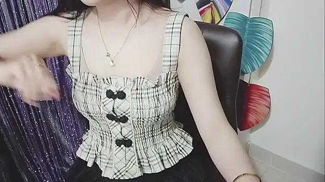 Snapshot of Aminababiew chatting on 03/27/26, 09:54 Aminababiew online show from 03/27/26, 09:54