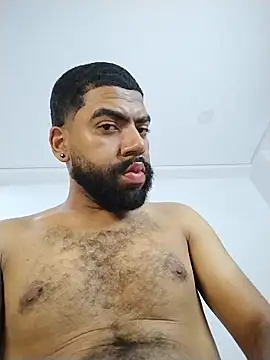 Snapshot of Aroon_Stonne chatting on 11/20/25, 01:50 Aroon Stonne online show from 11/20/25, 01:50