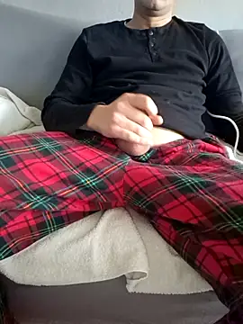 praqun2021 online show from 02/22/26, 06:16