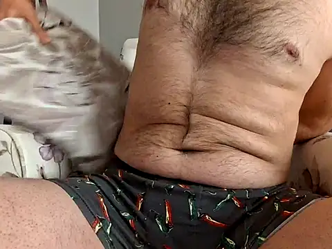 praqun2021 online show from 11/20/25, 01:45