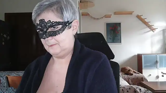 Snapshot of simona60 chatting on 01/18/25, 02:12 simona60 online show from 01/18/25, 02:12