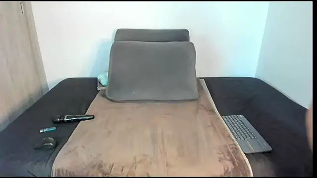 AmeliPonce online show from 06/14/26, 03:35