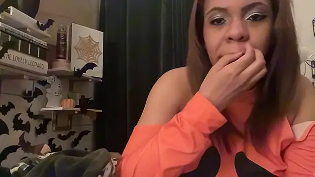 Sanaawest online show from 10/23/25, 12:04