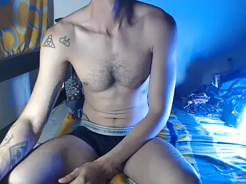 Snapshot of alisterxxx chatting on 02/15/26, 10:58 alisterxxx online show from 02/15/26, 10:58