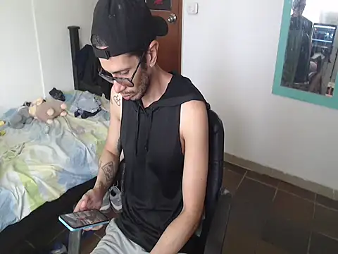 alisterxxx online show from 04/14/26, 03:39