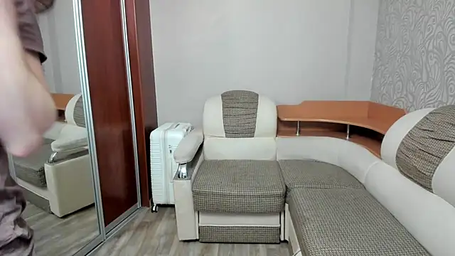 Marrymepls online show from 01/10/26, 09:04