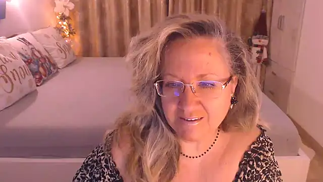 Raisshy online show from 12/21/25, 11:12