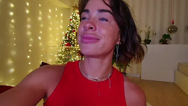 girl nextd00r online show from 01/16/25, 04:39