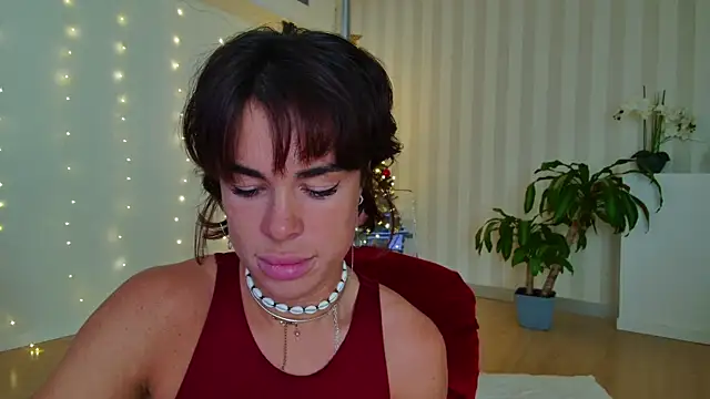 girl nextd00r online show from 01/25/25, 03:09