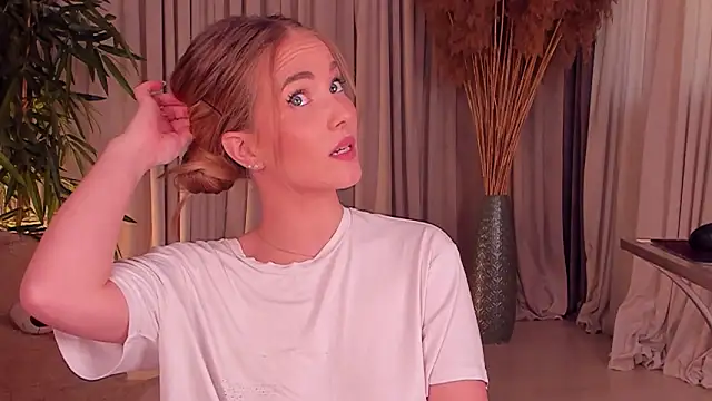 Snapshot of daisyd001 chatting on 02/12/26, 10:04 daisyd001 online show from 02/12/26, 10:04