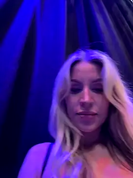 jasminesummer online show from 09/25/25, 10:54