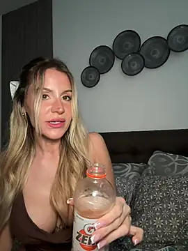 jasminesummer online show from 07/01/26, 03:01