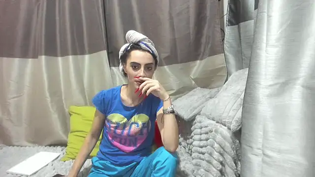 Snapshot of jessystarr chatting on 11/26/25, 07:03 jessystarr online show from 11/26/25, 07:03