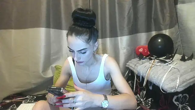 Snapshot of jessystarr chatting on 11/09/25, 01:09 jessystarr online show from 11/09/25, 01:09