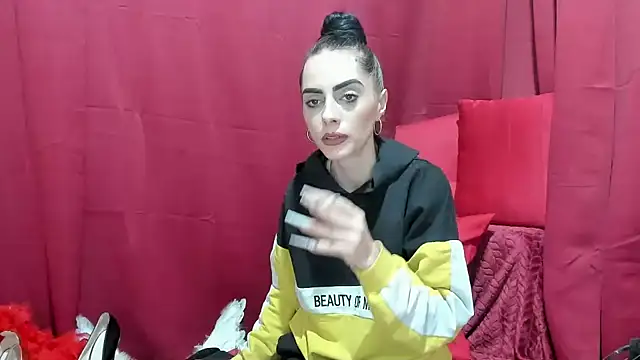 Snapshot of jessystarr chatting on 02/12/26, 01:05 jessystarr online show from 02/12/26, 01:05