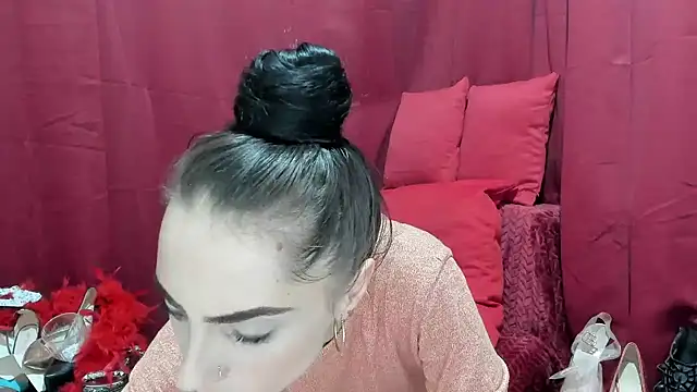 Snapshot of jessystarr chatting on 02/21/26, 04:09 jessystarr online show from 02/21/26, 04:09