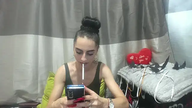 Snapshot of jessystarr chatting on 11/09/25, 01:48 jessystarr online show from 11/09/25, 01:48