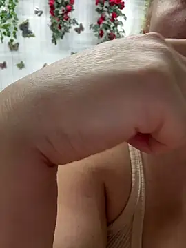 Snapshot of SabinaSweety chatting on 02/12/26, 03:34 SabinaSweety online show from 02/12/26, 03:34