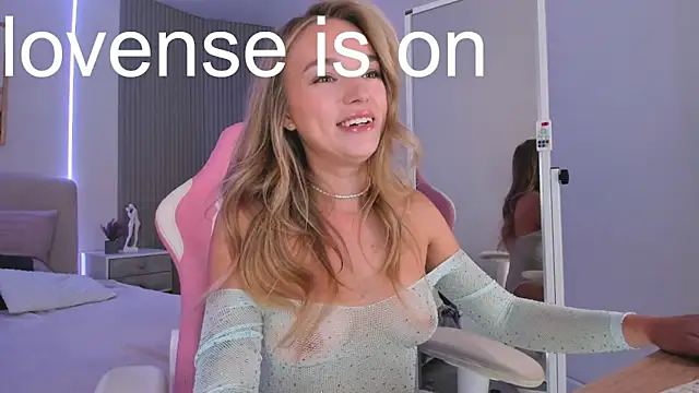 VirginChloe online show from 05/04/26, 02:48