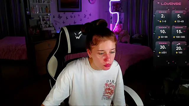 Kira honeyy online show from 09/09/25, 11:19