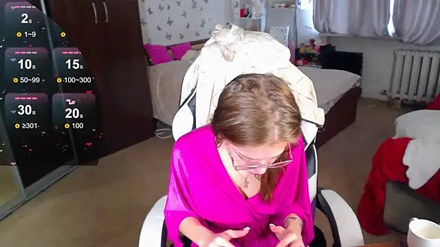 Kira honeyy online show from 04/11/26, 06:43