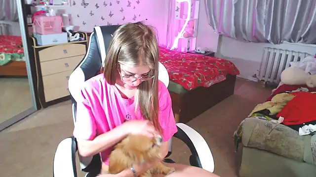 Kira honeyy online show from 03/02/25, 11:30