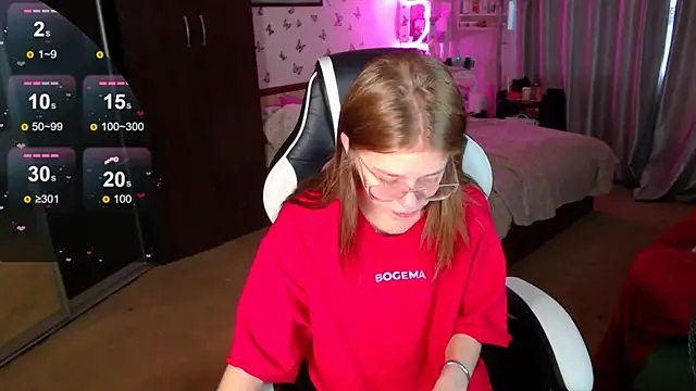 Kira honeyy online show from 05/07/26, 12:19